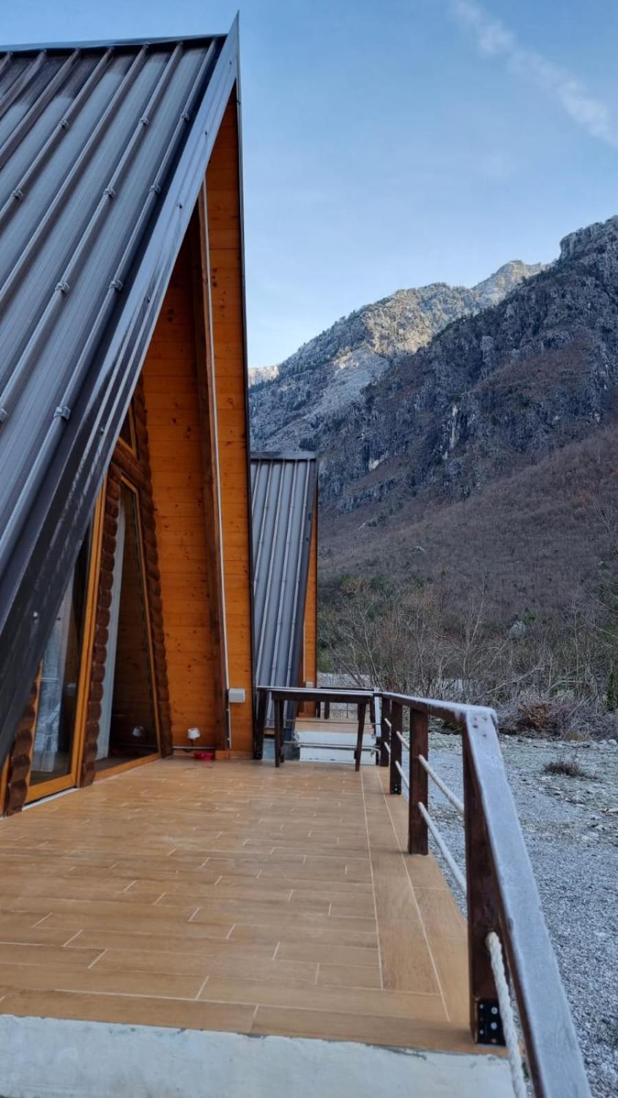 Bungaja Chalet Shkodër