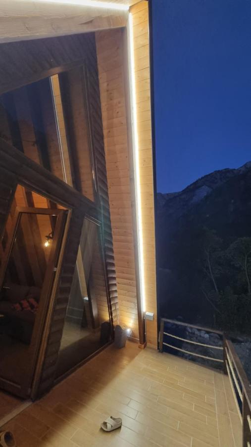 Bungaja Domek alpejski